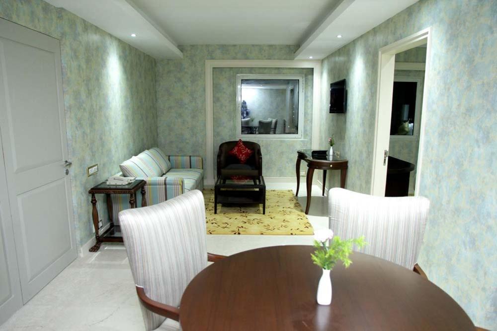 โรงแรมเดอซอฟรานี โกลกาตา ภายนอก รูปภาพ