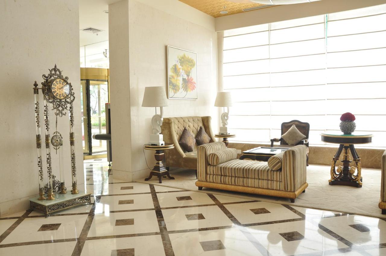 โรงแรมเดอซอฟรานี โกลกาตา ภายนอก รูปภาพ