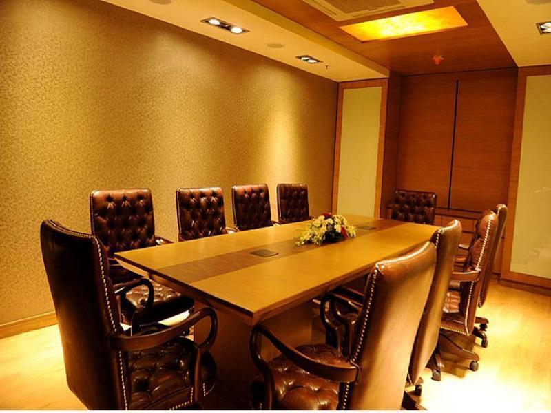 โรงแรมเดอซอฟรานี โกลกาตา ภายนอก รูปภาพ